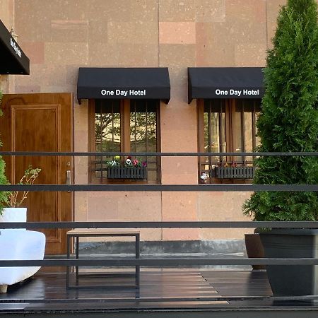 One Day Hotel Ереван Екстериор снимка