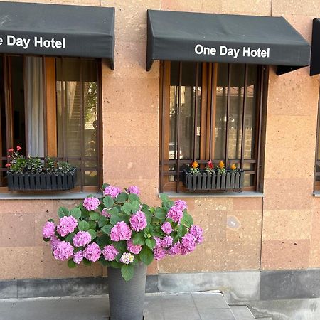 One Day Hotel Ереван Екстериор снимка