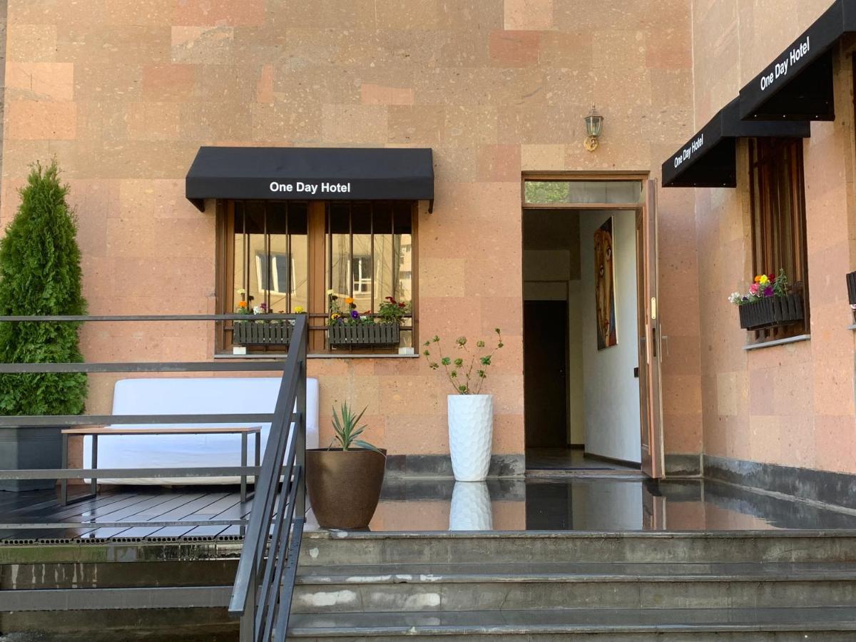 One Day Hotel Ереван Екстериор снимка