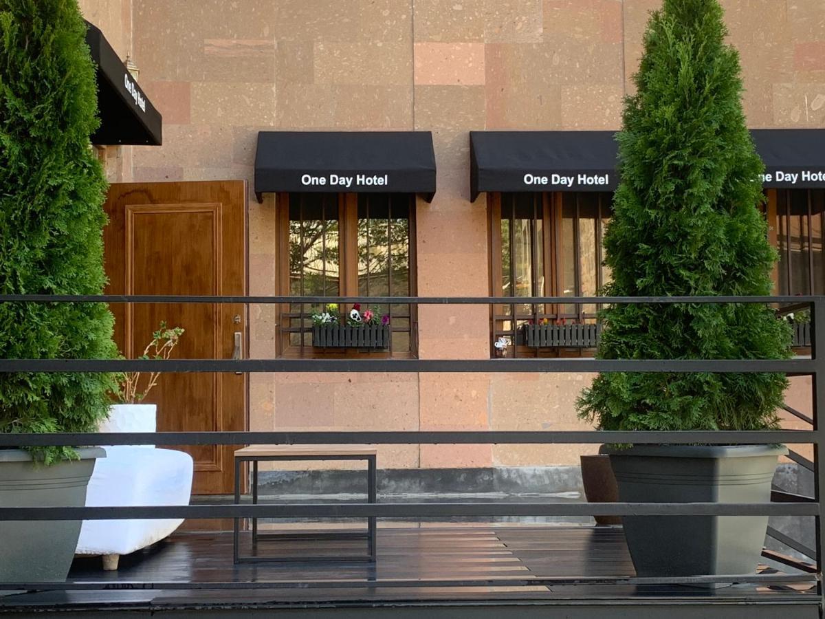 One Day Hotel Ереван Екстериор снимка